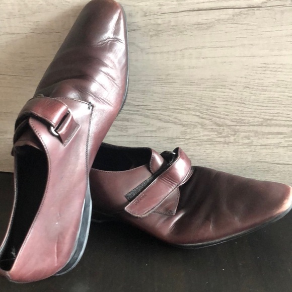 AUTHENTIC Prada dress shoes - Picture 1 of 6